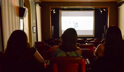 Cinema gratuito exibe clássico brasileiro nesta sexta-feira (9). Saiba mais!