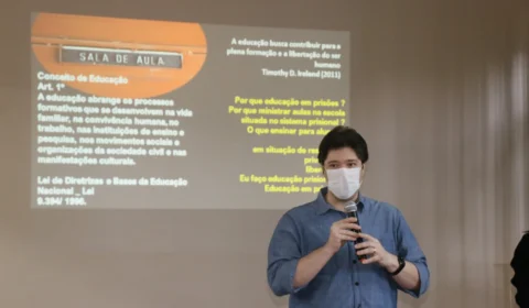 Professores que atuam no em presídios terão formação sobre Educação Prisional