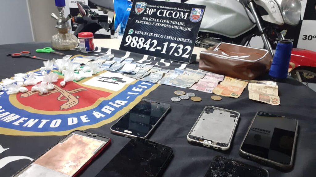 Operação policial prende 3 pessoas no Jorge Teixeira, zona Leste