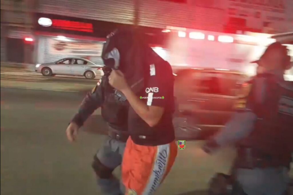 Dupla é presa e diversas drogas são apreendidas pela  polícia, no São José 2