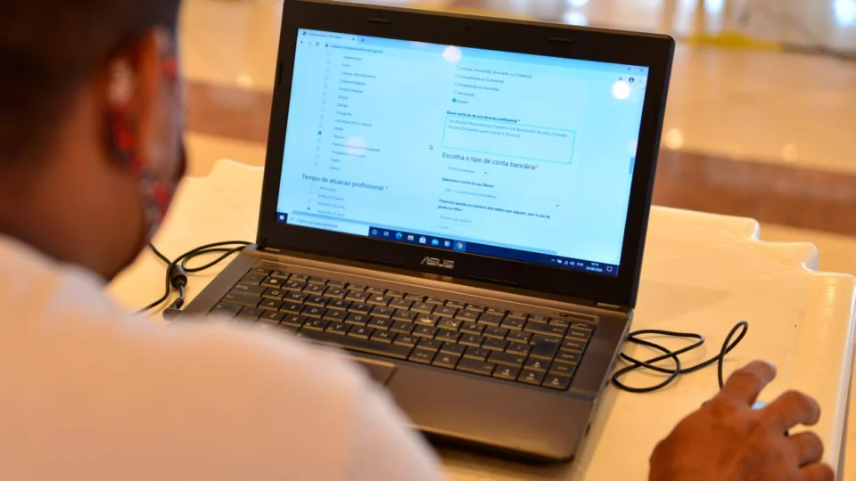 Confira os artistas que poderão receber o auxílio emergencial de R$600 do Governo