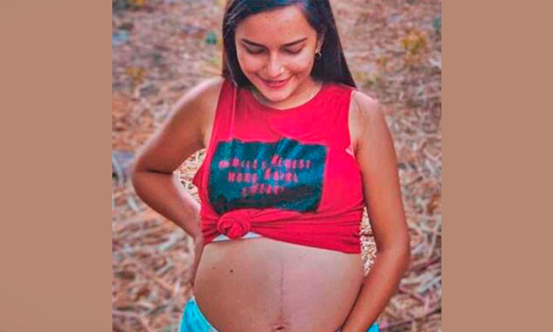 Jovem grávida reage a assalto e é morta com tiros na cabeça