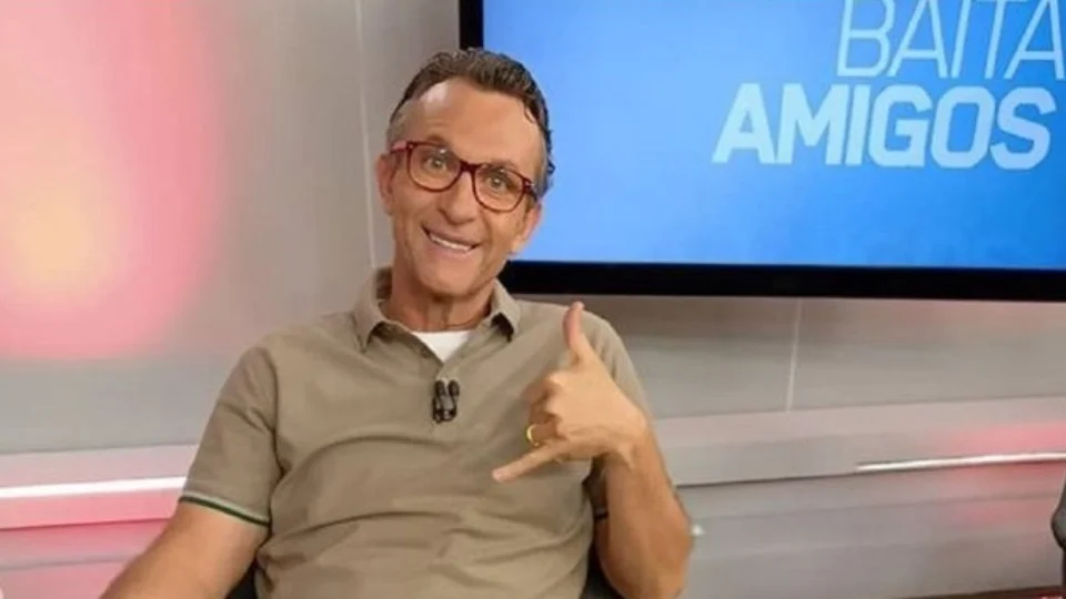 Craque Neto se recupera da Covid-19 e volta a fazer comentários em jogos