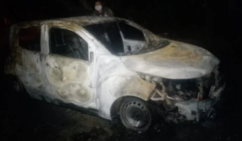 Apresentador é sequestrado, tem carro incendiado e está desaparecido; Veja vídeo!