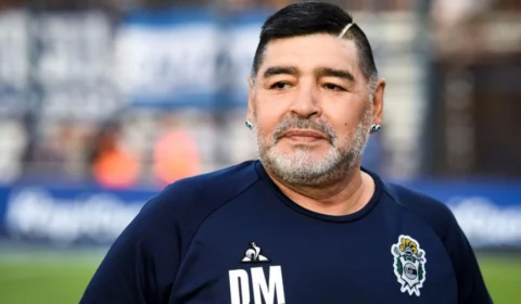 Morre aos 60 anos o ex-jogador Diego Maradona