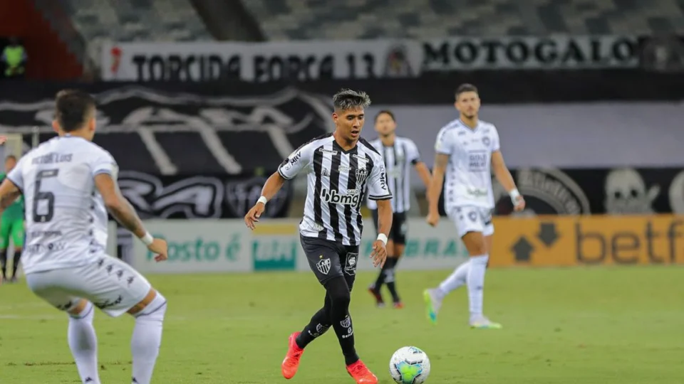 Brasileiro: Atlético-MG supera Botafogo e abre vantagem sobre Flamengo