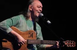 Cantor Nilson Chaves é hospitalizado com doença neurológica. Saiba o que é a Isquemia Cerebral Transitória