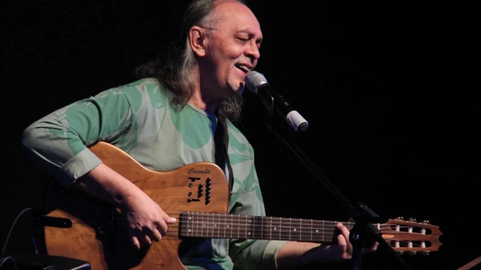 Cantor Nilson Chaves é hospitalizado com doença neurológica. Saiba o que é a Isquemia Cerebral Transitória