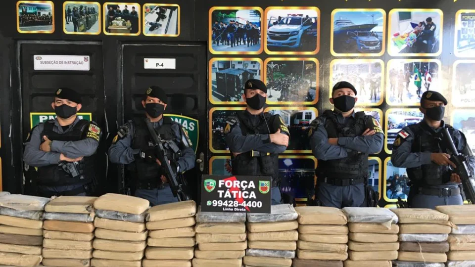Casal é preso com 115 kg de  maconha do tipo skunk avaliados em R$ 1 milhão, em Manaus