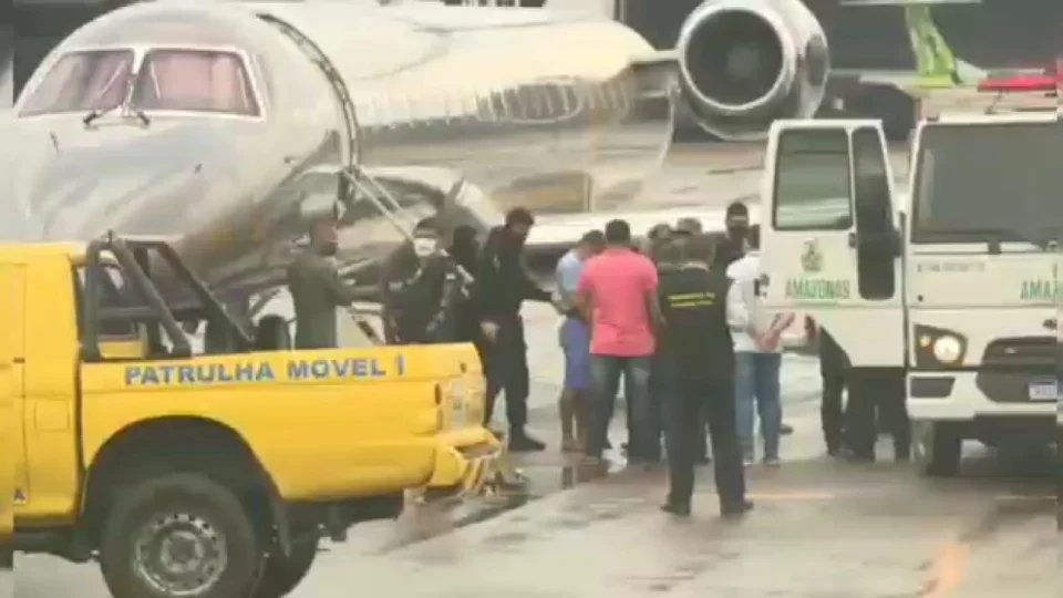 Mandante de massacre no AM e líderes de facções retornam para Manaus; veja vídeo