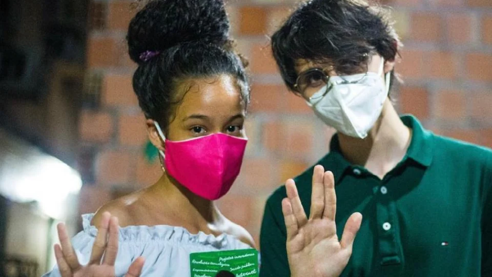 Jovem de 19 anos Amom é o quinto mais votado entre os 41 eleitos no domingo