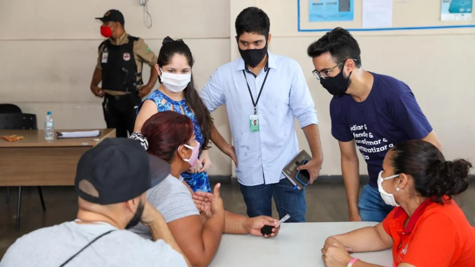 Parceria entre Governo do Amazonas e Defensoria Pública possibilita acesso a serviços por venezuelanos