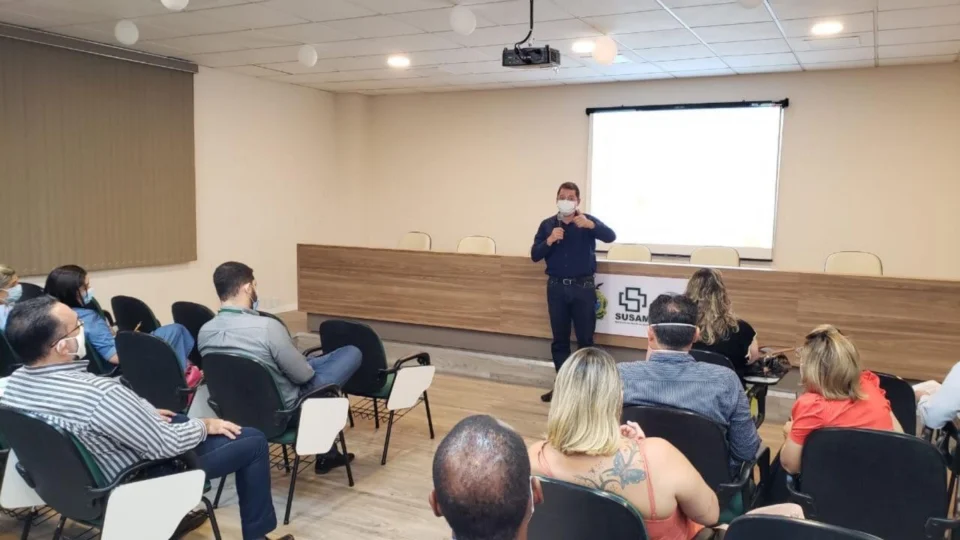 Gestão da SES-AM discute próximas ações do plano de cirurgias ortopédicas e desospitalização