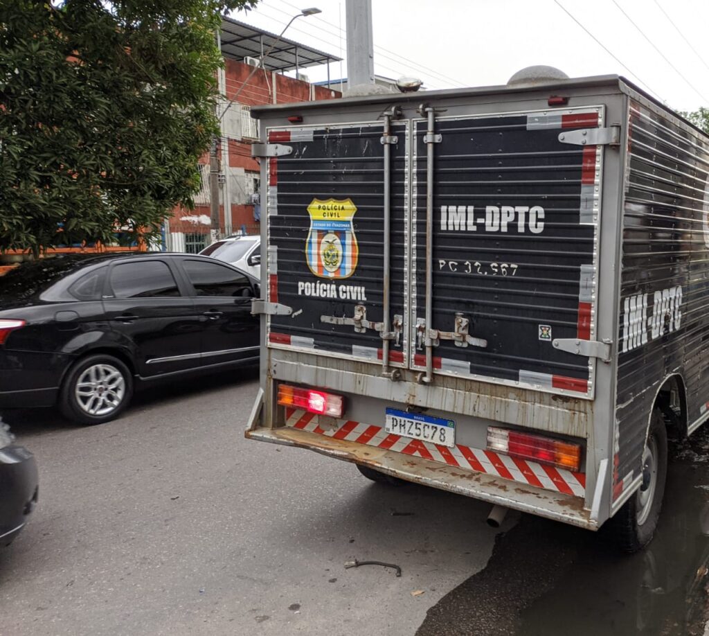 Ajudante de mecânico morre.