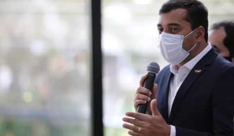 Com melhor gestão fiscal, Governo do Amazonas antecipa salários e anuncia última parcela do 13º de servidores