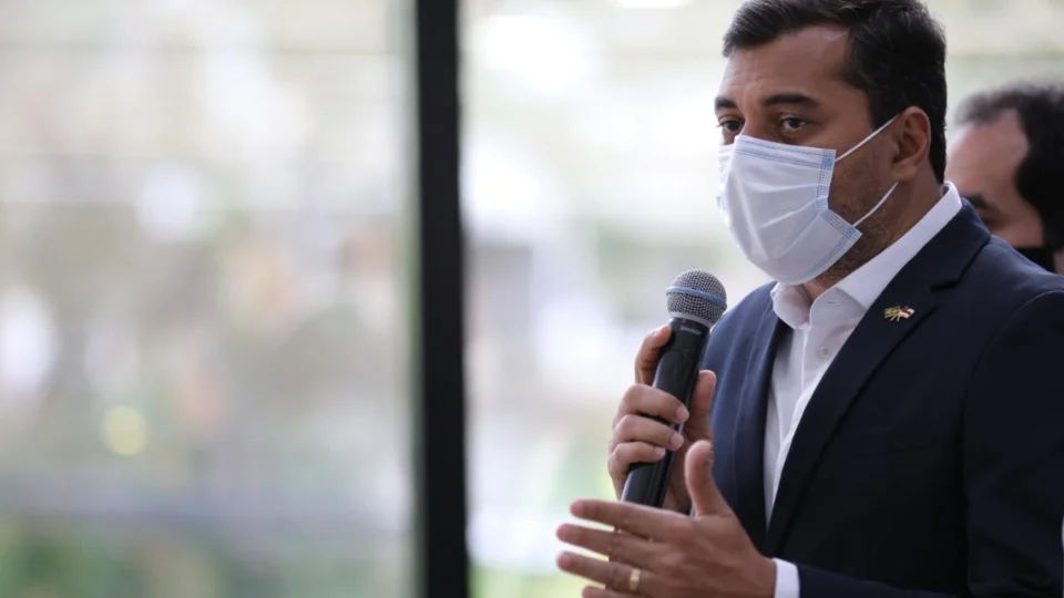 Com melhor gestão fiscal, Governo do Amazonas antecipa salários e anuncia última parcela do 13º de servidores