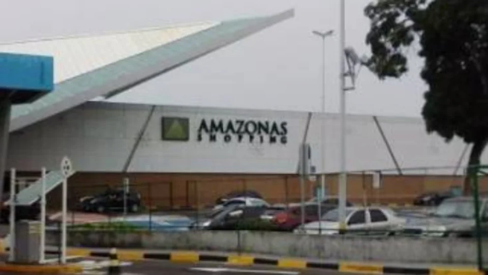 Saiba como irão funcionar os shoppings nesta sexta-feira de feriado