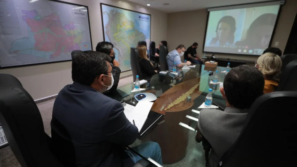 Governo do Amazonas alinha ações para combater trabalho infantil na cadeia produtiva da castanha