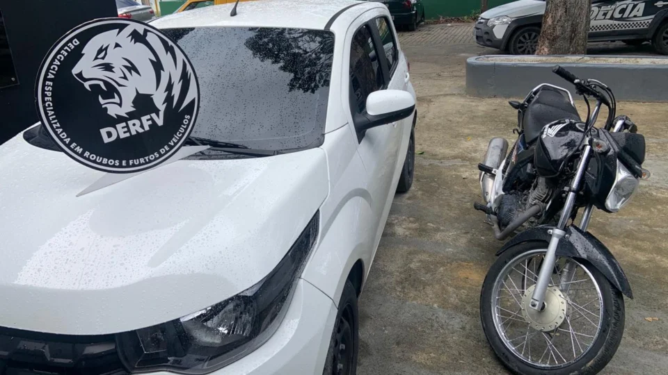 Dupla integrante de grupo criminoso que receptava e trocava veículos clonados por drogas é presa em Manaus