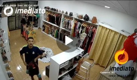 Câmeras de segurança flagram homem furtando loja de roupas no Castanheira – O prejuízo chega a R$ 12 mil; Veja vídeos