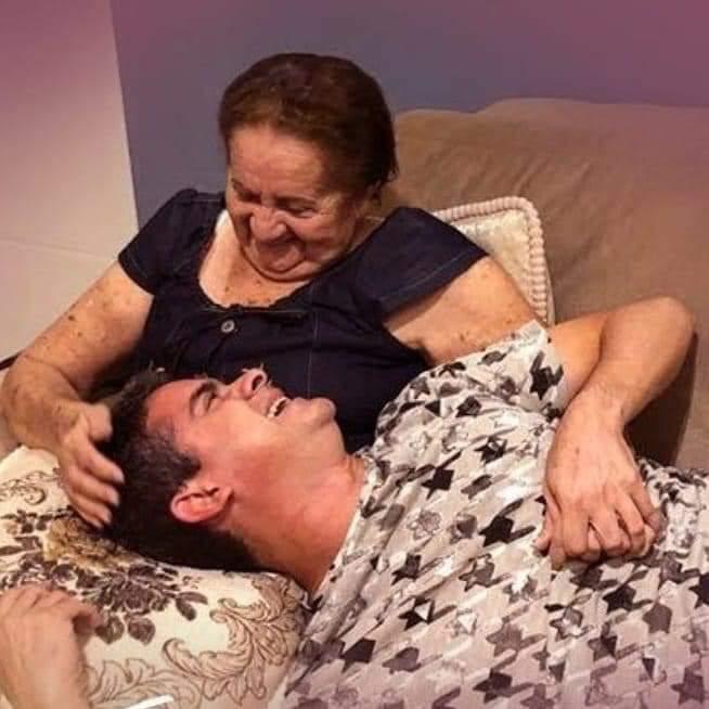 David Almeida sobre sepultamento da mãe: 'Eu não sei o que Deus quer de mim'