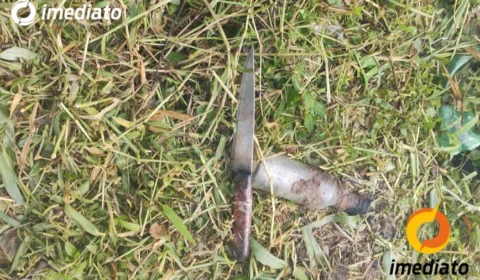 Com mais de 15 facadas homem é assassinado e corpo é abandonado em terreno baldio