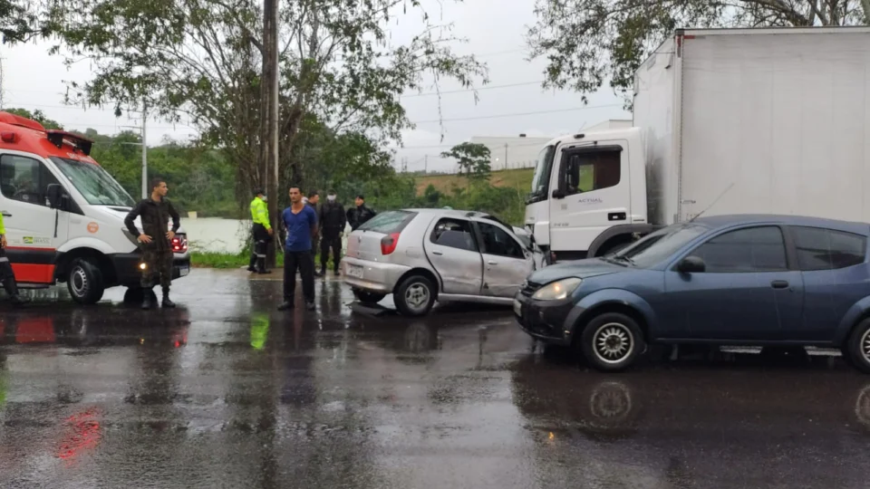 Militar da Aeronáutica morre em grave acidente de trânsito no Distrito Industrial