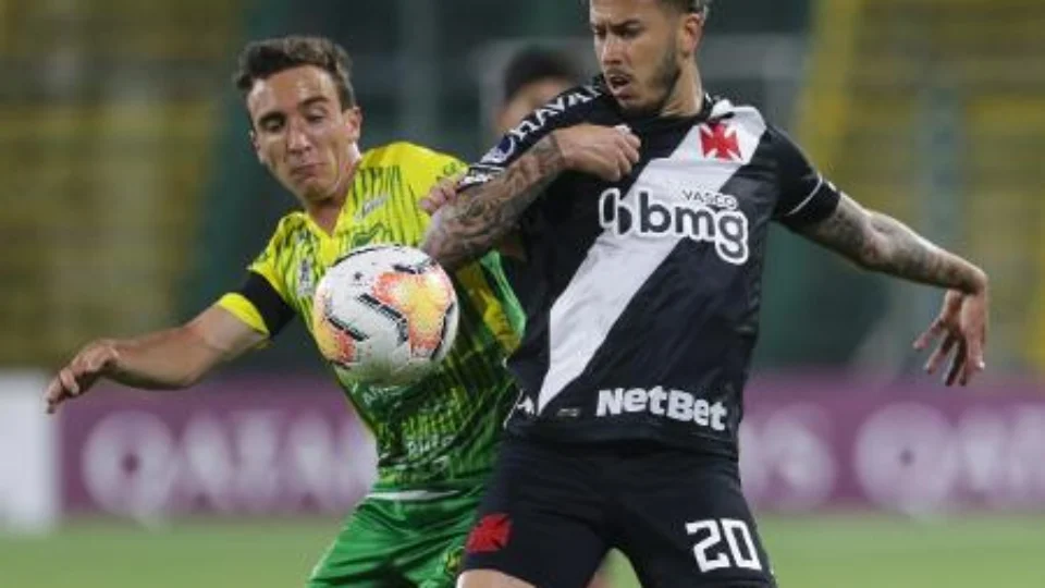 Vasco deixa escapar vitória na Sul-Americana e empata com Defensa y Justicia