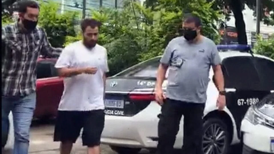 Neto é preso acusado de agredir avó de 76 anos. Veja vídeo!