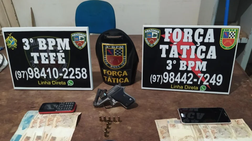 Policiais militares detêm homem com arma de fogo, celulares e dinheiro em Tefé