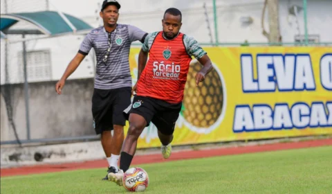Confiante, Philip acredita em classificação do Manaus na Série C: “Serão duas finais”