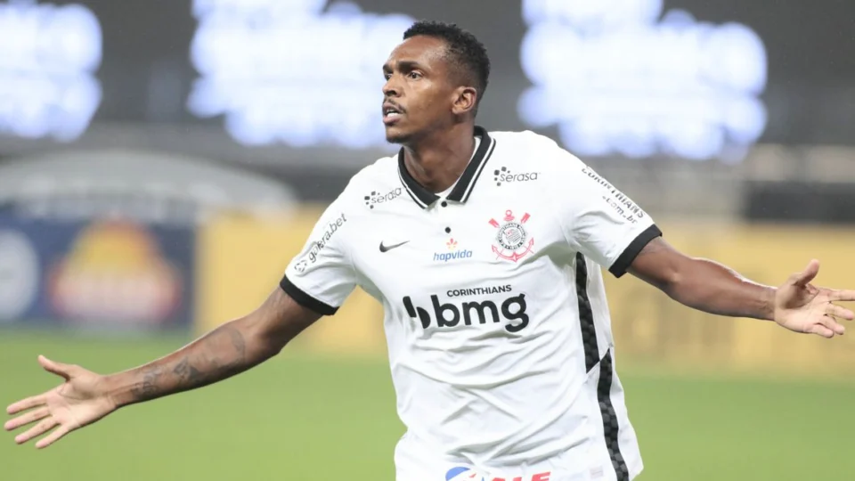 Brasileiro: Corinthians vence Goiás de virada