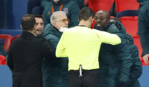 Liga dos Campeões: jogadores abandonam partida e acusam juiz de racismo