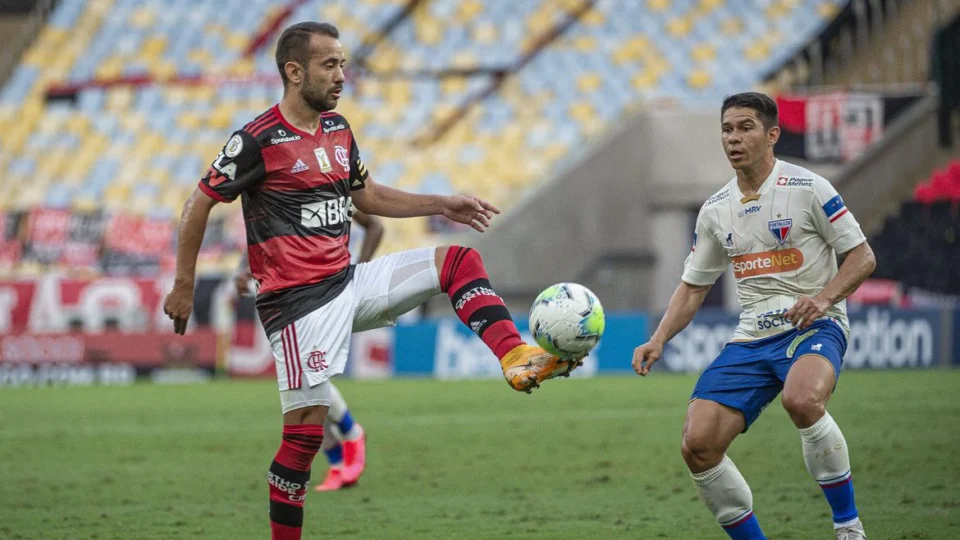 Brasileiro: no reencontro de Ceni com Fortaleza, Flamengo quer vitória