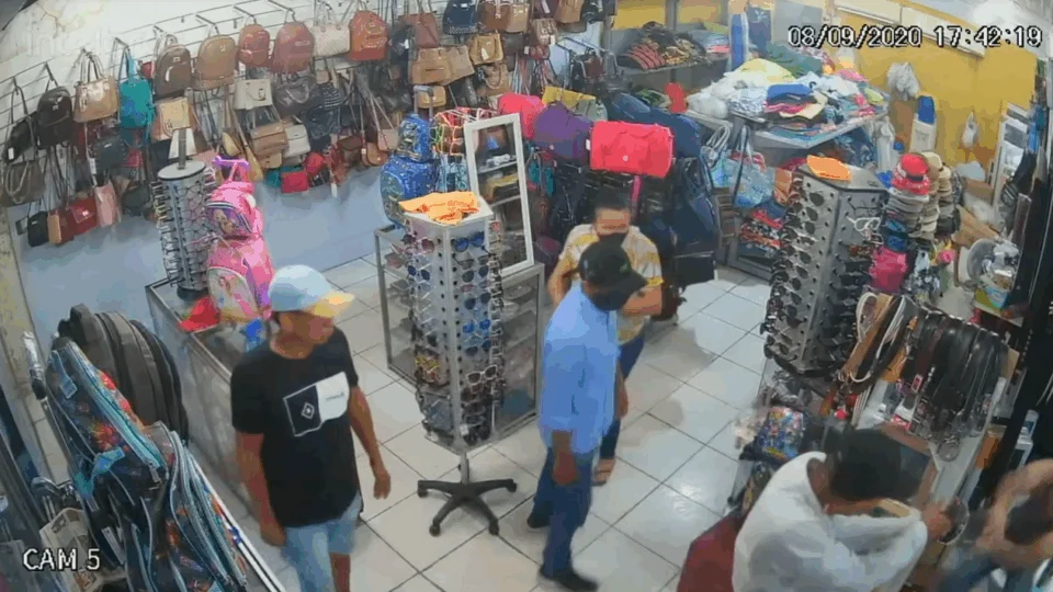 VEJA VÍDEO! DEHS divulga imagens de trio responsável pelo assassinato de comerciante no Cidade de Deus