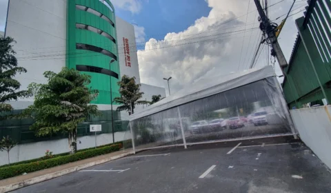 Tendas de triagem para melhoria do fluxo de atendimento voltam a funcionar em dois hospitais de Manaus