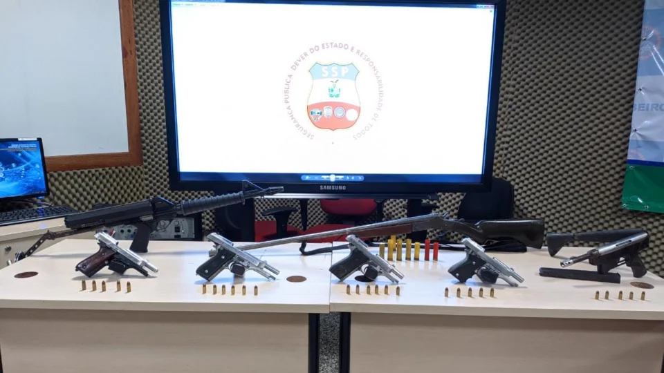 Foragido da Justiça, que tinha arsenal de armas enterrado, é preso em Manaus