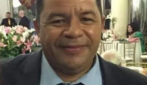 Funcionário público sai de casa para visitar um amigo, é mordido por um cachorro e acaba sendo assassinado pelo dono do animal