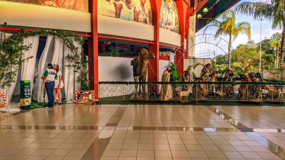 ‘Vila Natal’ é aberta no Centro Cultural dos Povos da Amazônia em Manaus