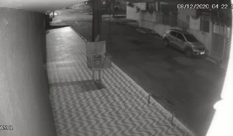 Vídeo mostra homem arrancando fios de poste no São Raimundo