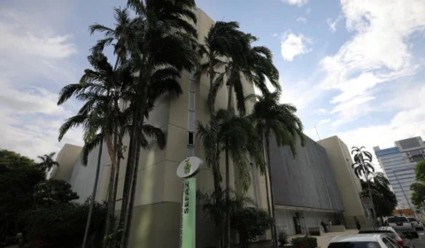 Refis: Contribuintes podem obter descontos de até 95% em dívidas de multas e juros; Veja!