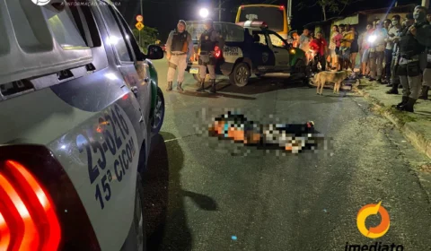 Motociclista morre após ser atropelado por ônibus do transporte alternativo