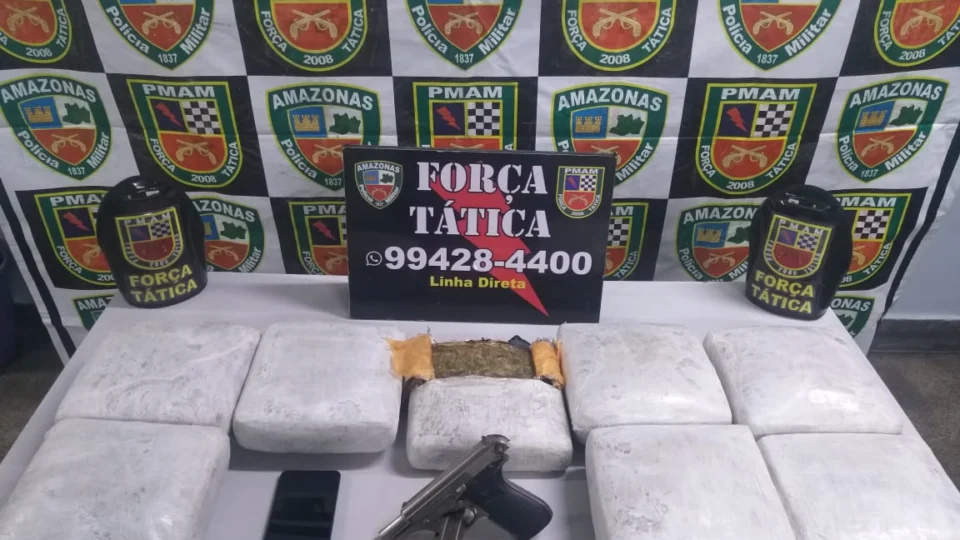Homem é preso pela Força Tática com uma pistola e 12kg de drogas; Veja.
