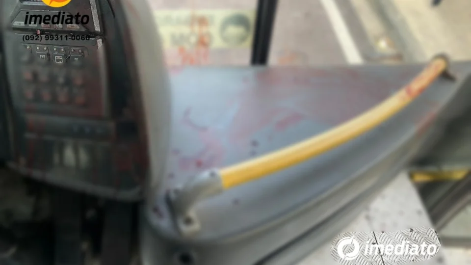 Passageiro leva tiro na boca durante assalto a ônibus da linha 560
