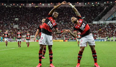Flamengo encara Racing por vaga nas quartas da Libertadores