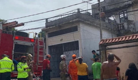 URGENTE| Incêndio em residência no Centro de Manaus. VEJA VIDEO.