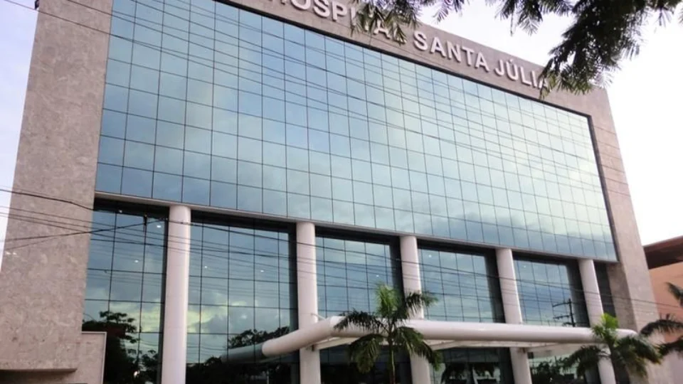 Pelo menos três hospitais da rede privada em Manaus alertam 100% de ocupação dos leitos de UTI