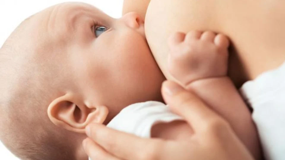 Governo institui incentivo financeiro para apoio a aleitamento materno