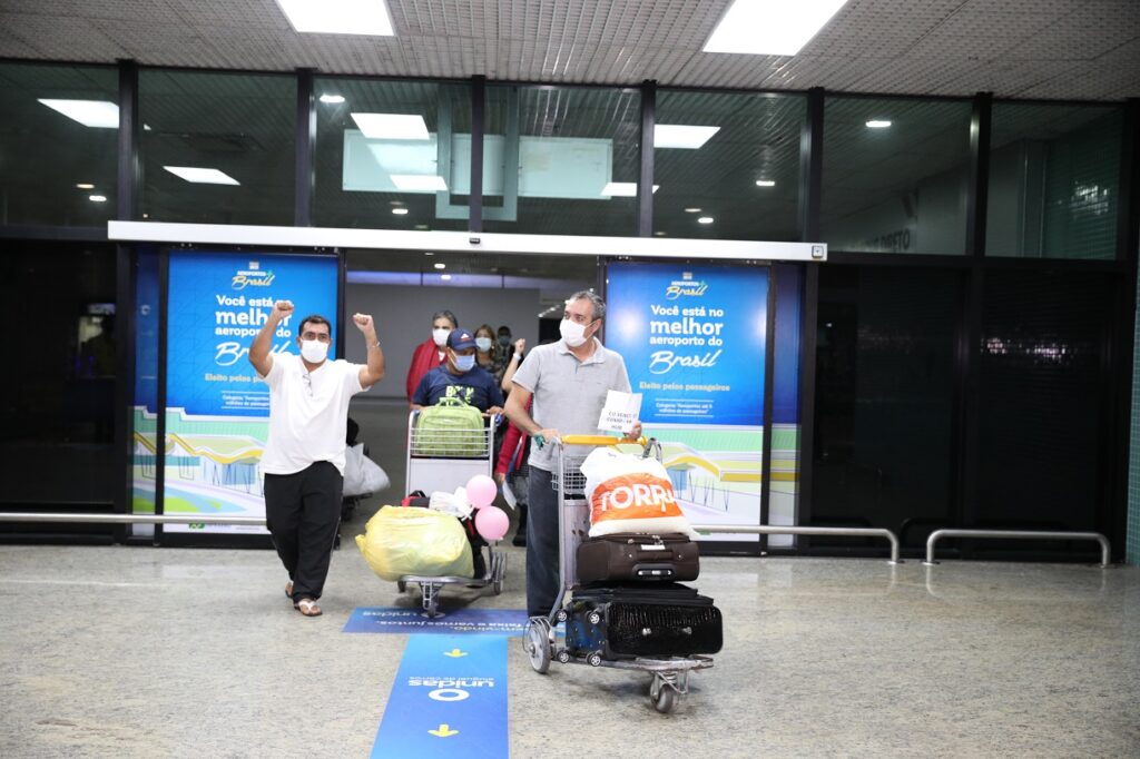 O Grupo que se recuperou da Covid-19 recebeu atendimento em unidades de saúde do Distrito Federal e Piauí.