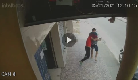 VEJA VÍDEO! Homem reage a assalto e acaba alvejado no bairro Nova Floresta
